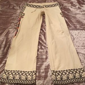 Lucky Brand sweats small embroidered rare